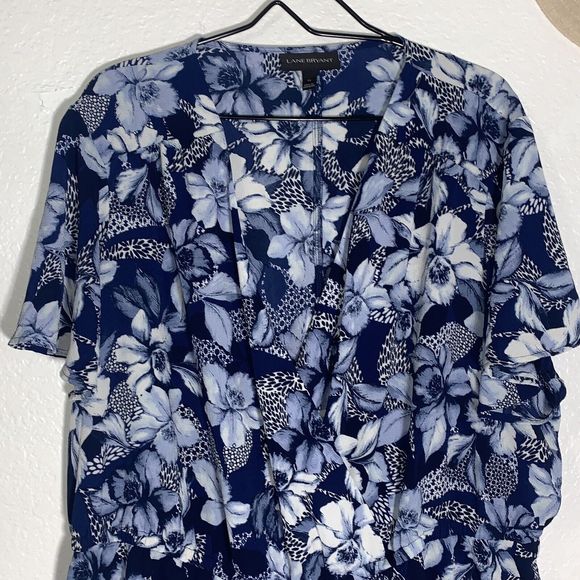 Lane Bryant Floral Blue And White Ruffle Skirted Blouse Size 24 Women’s - Picture 5 of 9